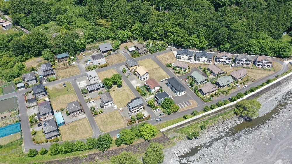 やませみの里　千須和団地写真